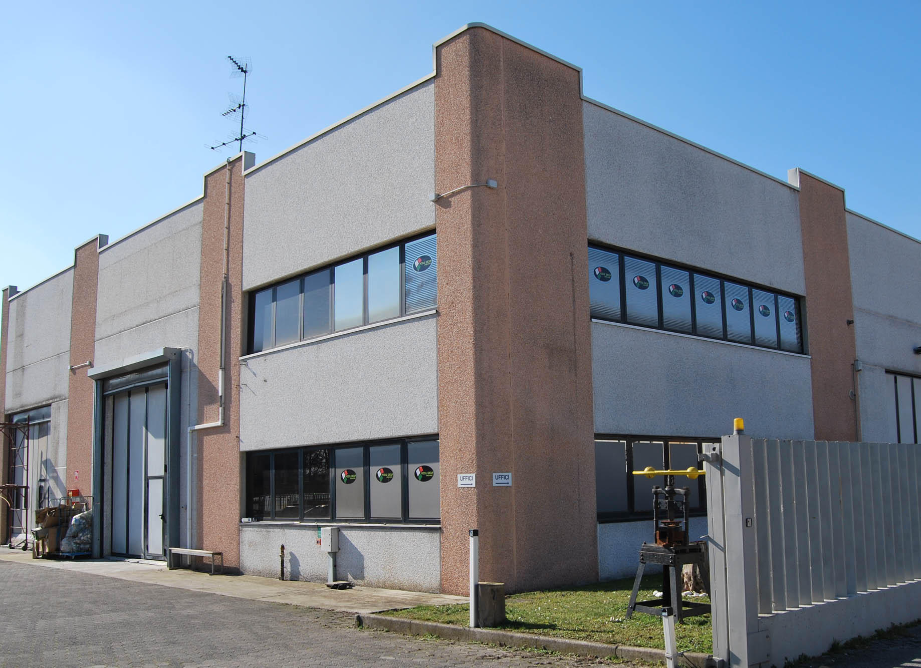 preventivo arredamenti negozi
