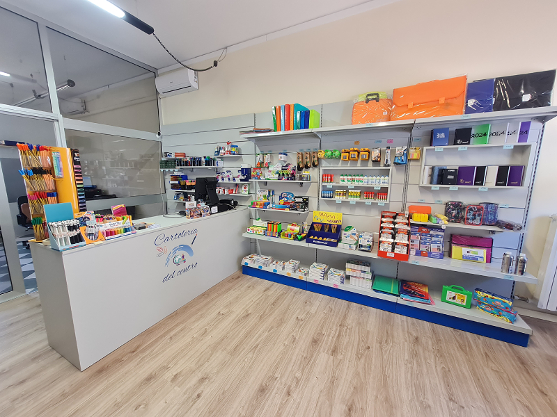 bancone arredo negozio su misura cartoleria scaffali bancone arredo negozio su misura cartoleria scaffali